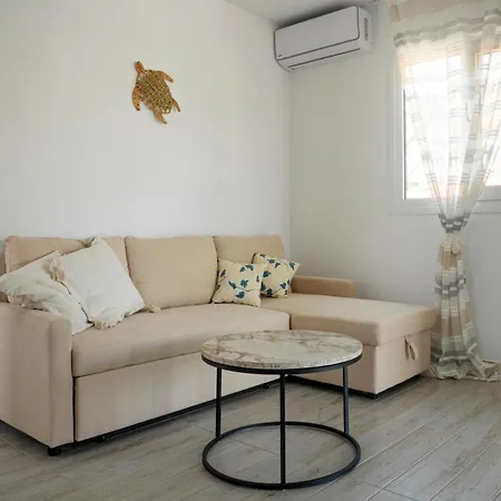 Gabi's Seabreeze Nest *