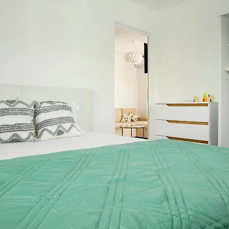 Gabi's Seabreeze Nest *