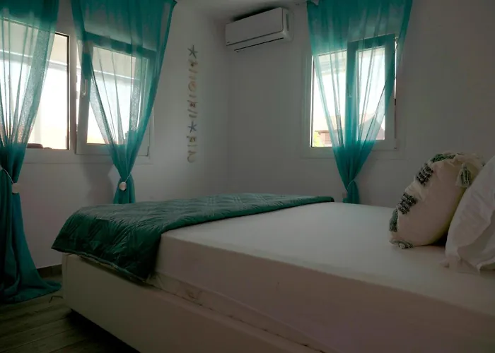 Gabi's Seabreeze Nest Vakantiehuis Nea Kallikrateia